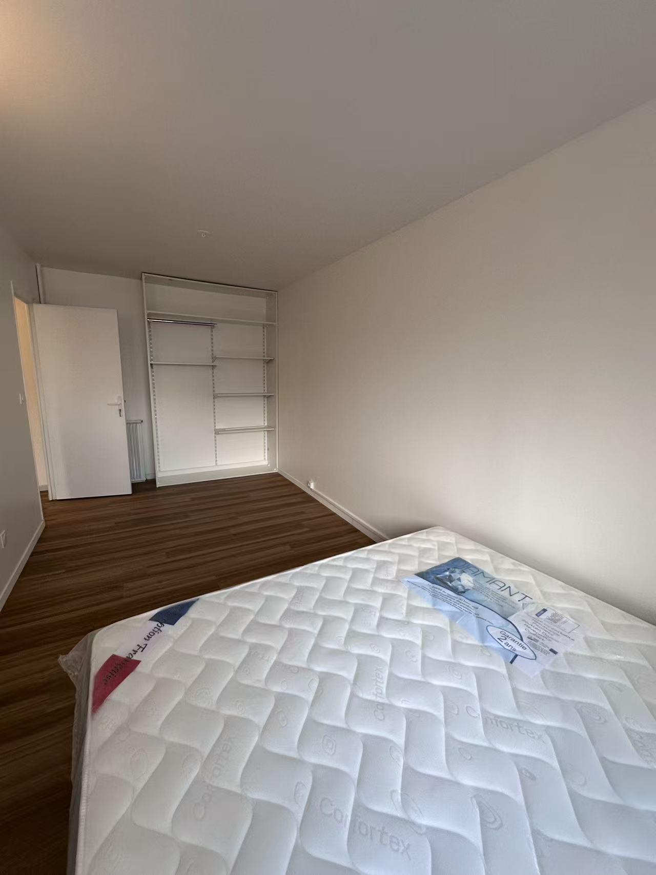 Vitry-sur-Seine 94e·100m²·Separate room in the sharing apartment·With furniture[Paris Rental]