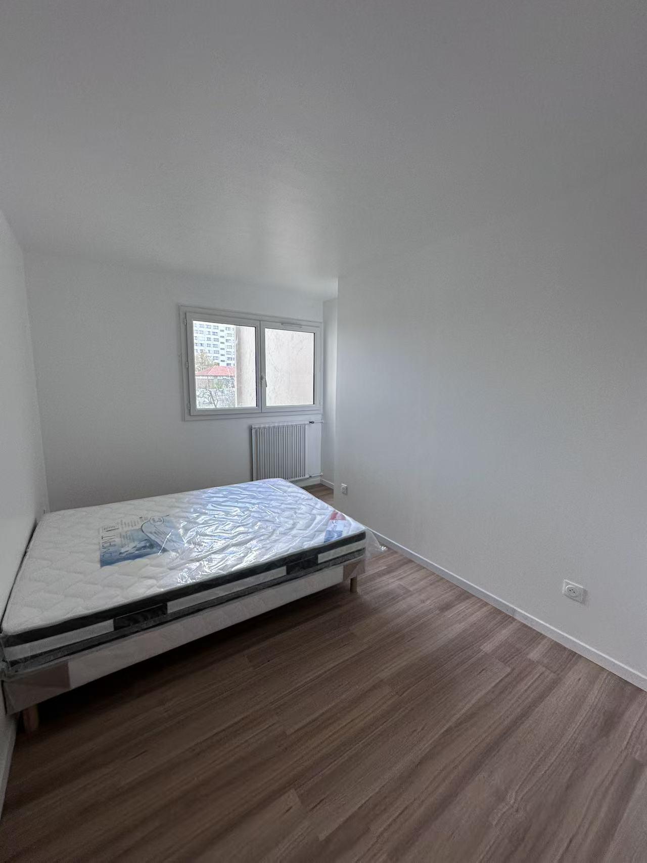 Vitry-sur-Seine 94e·100m²·Separate room in the sharing apartment·With furniture[Paris Rental]