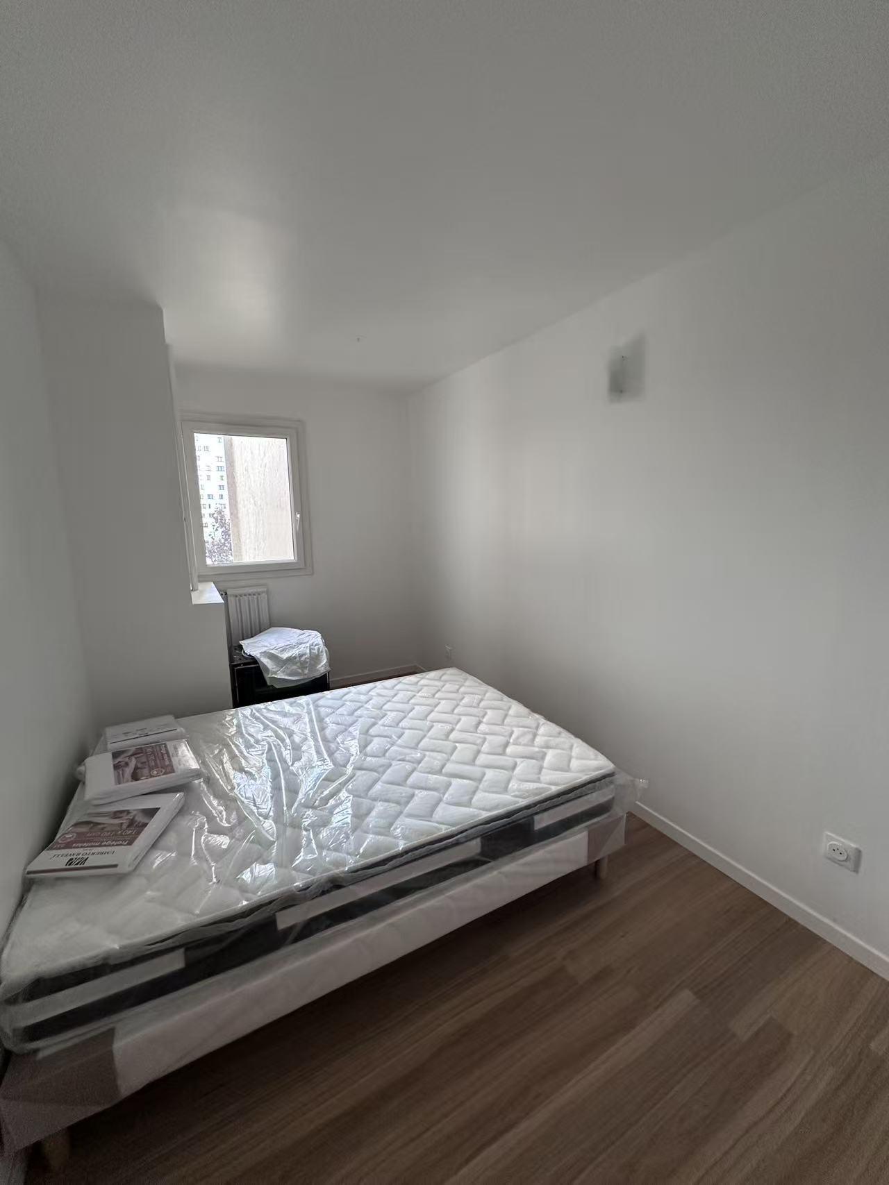 Vitry-sur-Seine 94e·100m²·Separate room in the sharing apartment·With furniture[Paris Rental]