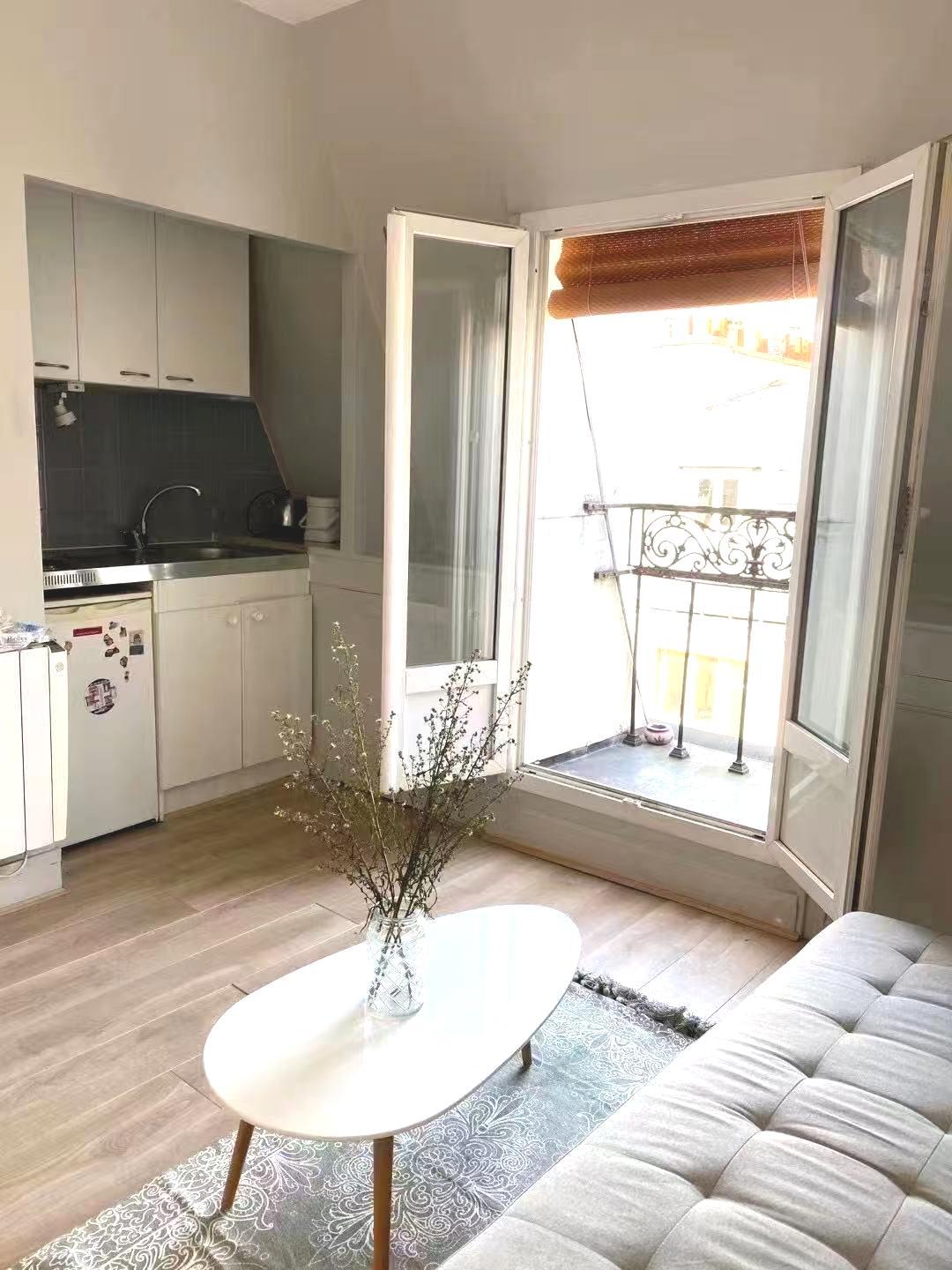 PARIS 17e·17m²·Studio·Meublé[Location à Paris France]