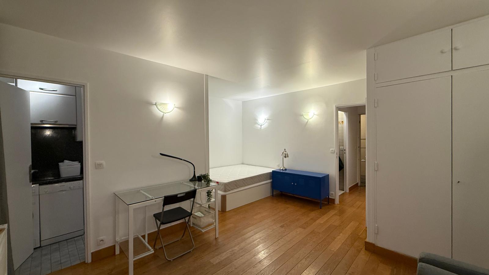 PARIS 15e·30m²·F1·Studio·With furniture[Paris Rental]