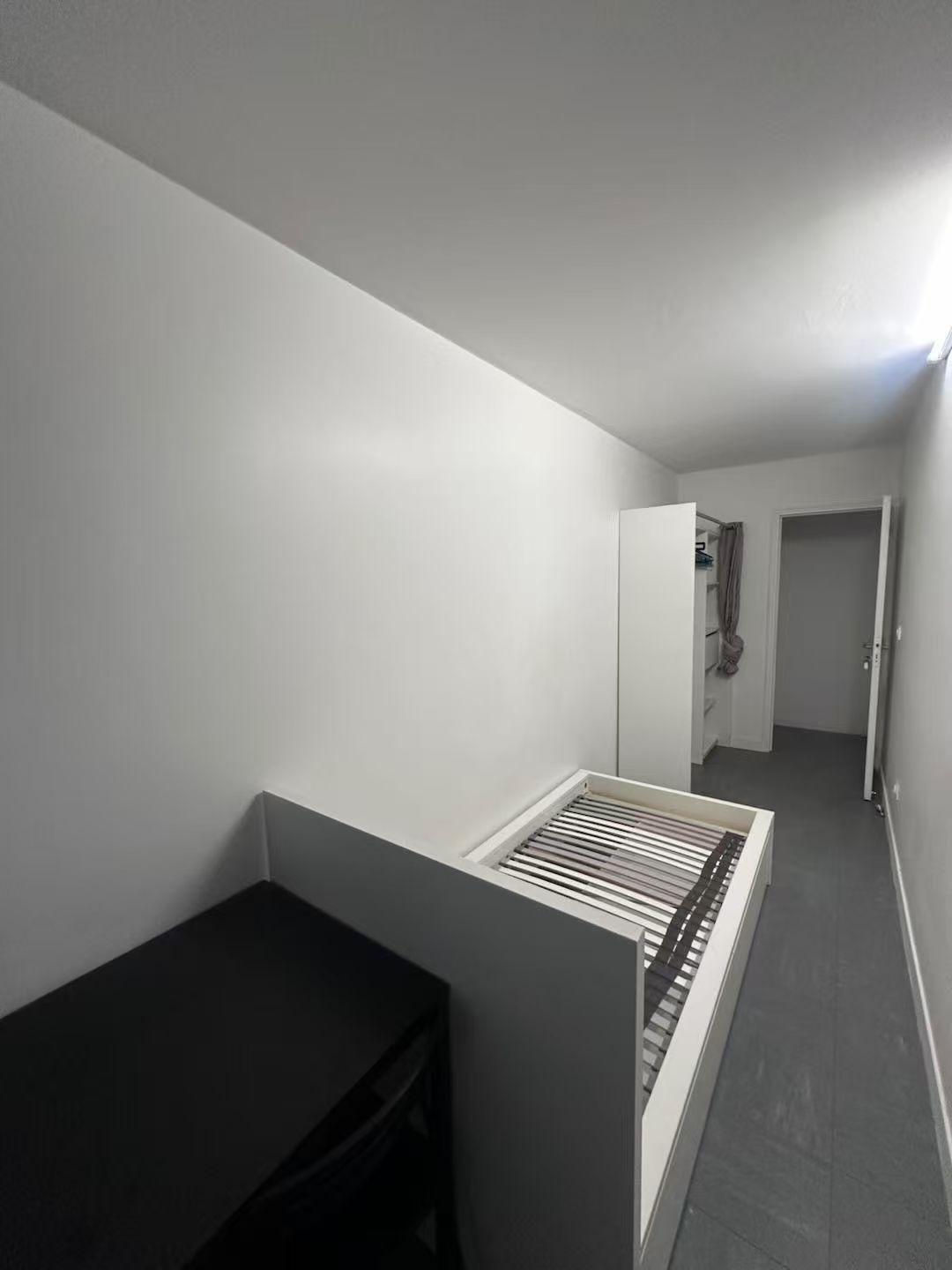 PARIS 13지역·10m²·방1 (쉐어하우스)·가구[프랑스 부동산,프랑스 아파트 매매,파리 집 구하기,프랑스 임대 부동산,프랑스 부동산 투자,프랑스 아파트 임대 방법,파리 집 계약 절차,프랑스 부동산 세금 정보,프랑스 부동산 중개인 추천,프랑스 주택 임대 시세,프랑스 주택 관리 서비스,프랑스 아파트 월세,프랑스 단기 임대,파리 집 임대,프랑스 월세 계약,프랑스 월세 시세,파리 임대 집 추천,프랑스 임대,프랑스 월세 ,프랑스 부동산 임대 서비스,프랑스 부동산 중개,프랑스 부동산 에이전시,파리 부동산 중개인,프랑스 부동산 매물,파리 부동산 에이전시 추천,파리 현지 부동산 상담,파리 부동산 거래 대행,프랑스 부동산 시세 조회,프랑스 부동산 서비스,파리 부동산 에이전시,프랑스 부동산 전문가,프랑스 부동산 거래 팁,프랑스 주택 중개 플랫폼,파리 유학생 ,프랑스 유학 집 구하기,파리 학생 기숙사 임대,프랑스 유학생 월세 아파트,프랑스 유학 임대 계약,파리 유학 생활 집 구하기,프랑스 유학생 쉐어하우스,프랑스 가족용 주택 매매,파리 가족 아파트 임대,프랑스 어린이 학교 근처 집,프랑스 이민 주택 ,맞춤형 부동산 서비스,파리 단기 임대 아파트,프랑스 출장용 주택,파리 월 단위 임대]