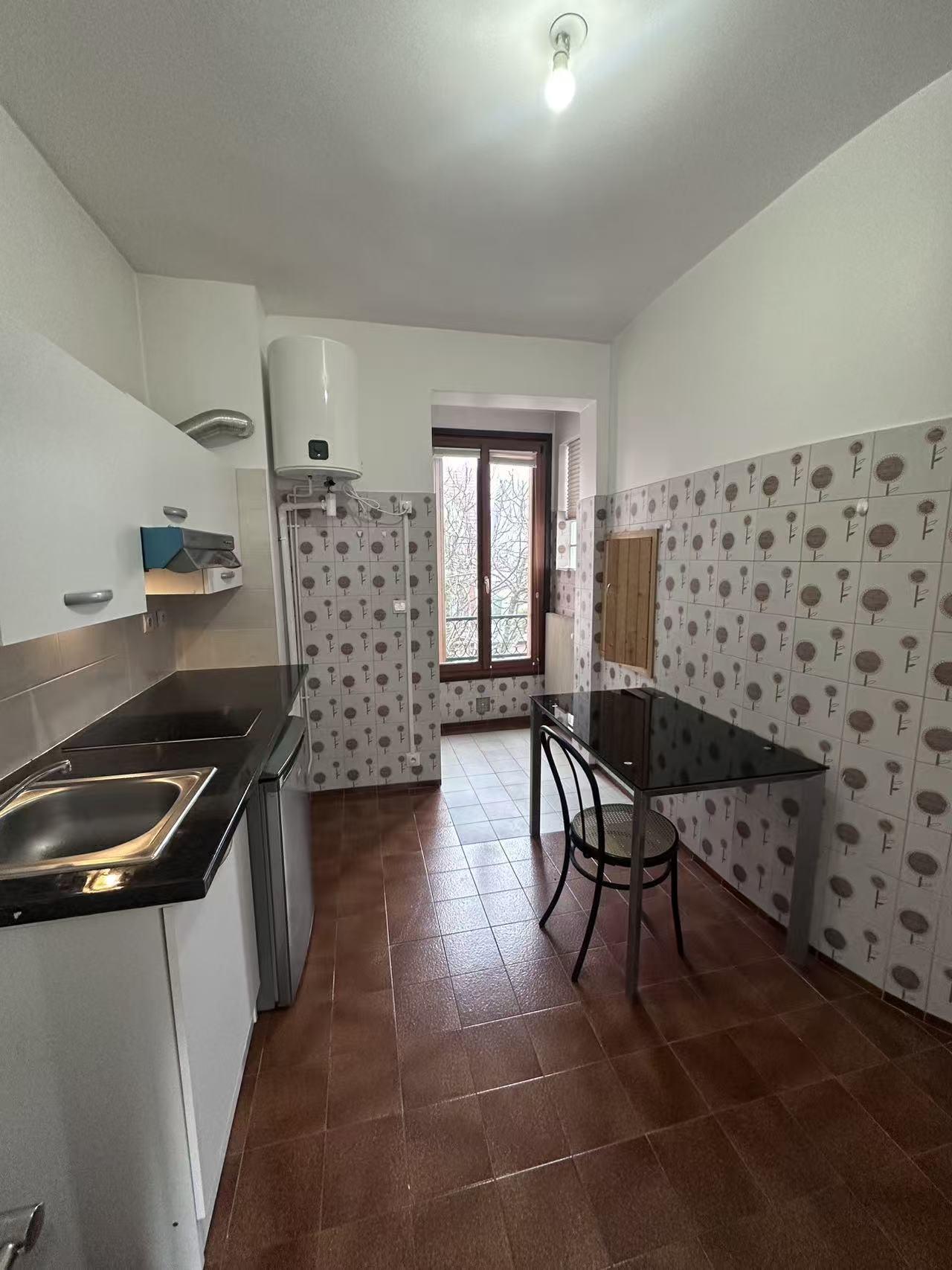 Villejuif 94지역·27m²·studio·가구·장기만 가능[프랑스 부동산,프랑스 아파트 매매,파리 집 구하기,프랑스 임대 부동산,프랑스 부동산 투자,프랑스 아파트 임대 방법,파리 집 계약 절차,프랑스 부동산 세금 정보,프랑스 부동산 중개인 추천,프랑스 주택 임대 시세,프랑스 주택 관리 서비스,프랑스 아파트 월세,프랑스 단기 임대,파리 집 임대,프랑스 월세 계약,프랑스 월세 시세,파리 임대 집 추천,프랑스 임대,프랑스 월세 ,프랑스 부동산 임대 서비스,프랑스 부동산 중개,프랑스 부동산 에이전시,파리 부동산 중개인,프랑스 부동산 매물,파리 부동산 에이전시 추천,파리 현지 부동산 상담,파리 부동산 거래 대행,프랑스 부동산 시세 조회,프랑스 부동산 서비스,파리 부동산 에이전시,프랑스 부동산 전문가,프랑스 부동산 거래 팁,프랑스 주택 중개 플랫폼,파리 유학생 ,프랑스 유학 집 구하기,파리 학생 기숙사 임대,프랑스 유학생 월세 아파트,프랑스 유학 임대 계약,파리 유학 생활 집 구하기,프랑스 유학생 쉐어하우스,프랑스 가족용 주택 매매,파리 가족 아파트 임대,프랑스 어린이 학교 근처 집,프랑스 이민 주택 ,맞춤형 부동산 서비스,파리 단기 임대 아파트,프랑스 출장용 주택,파리 월 단위 임대]