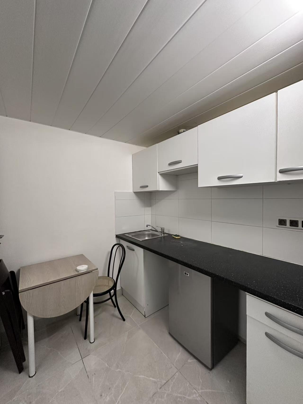 Villejuif 94지역·16m²·studio·가구[프랑스 부동산,프랑스 아파트 매매,파리 집 구하기,프랑스 임대 부동산,프랑스 부동산 투자,프랑스 아파트 임대 방법,파리 집 계약 절차,프랑스 부동산 세금 정보,프랑스 부동산 중개인 추천,프랑스 주택 임대 시세,프랑스 주택 관리 서비스,프랑스 아파트 월세,프랑스 단기 임대,파리 집 임대,프랑스 월세 계약,프랑스 월세 시세,파리 임대 집 추천,프랑스 임대,프랑스 월세 ,프랑스 부동산 임대 서비스,프랑스 부동산 중개,프랑스 부동산 에이전시,파리 부동산 중개인,프랑스 부동산 매물,파리 부동산 에이전시 추천,파리 현지 부동산 상담,파리 부동산 거래 대행,프랑스 부동산 시세 조회,프랑스 부동산 서비스,파리 부동산 에이전시,프랑스 부동산 전문가,프랑스 부동산 거래 팁,프랑스 주택 중개 플랫폼,파리 유학생 ,프랑스 유학 집 구하기,파리 학생 기숙사 임대,프랑스 유학생 월세 아파트,프랑스 유학 임대 계약,파리 유학 생활 집 구하기,프랑스 유학생 쉐어하우스,프랑스 가족용 주택 매매,파리 가족 아파트 임대,프랑스 어린이 학교 근처 집,프랑스 이민 주택 ,맞춤형 부동산 서비스,파리 단기 임대 아파트,프랑스 출장용 주택,파리 월 단위 임대]