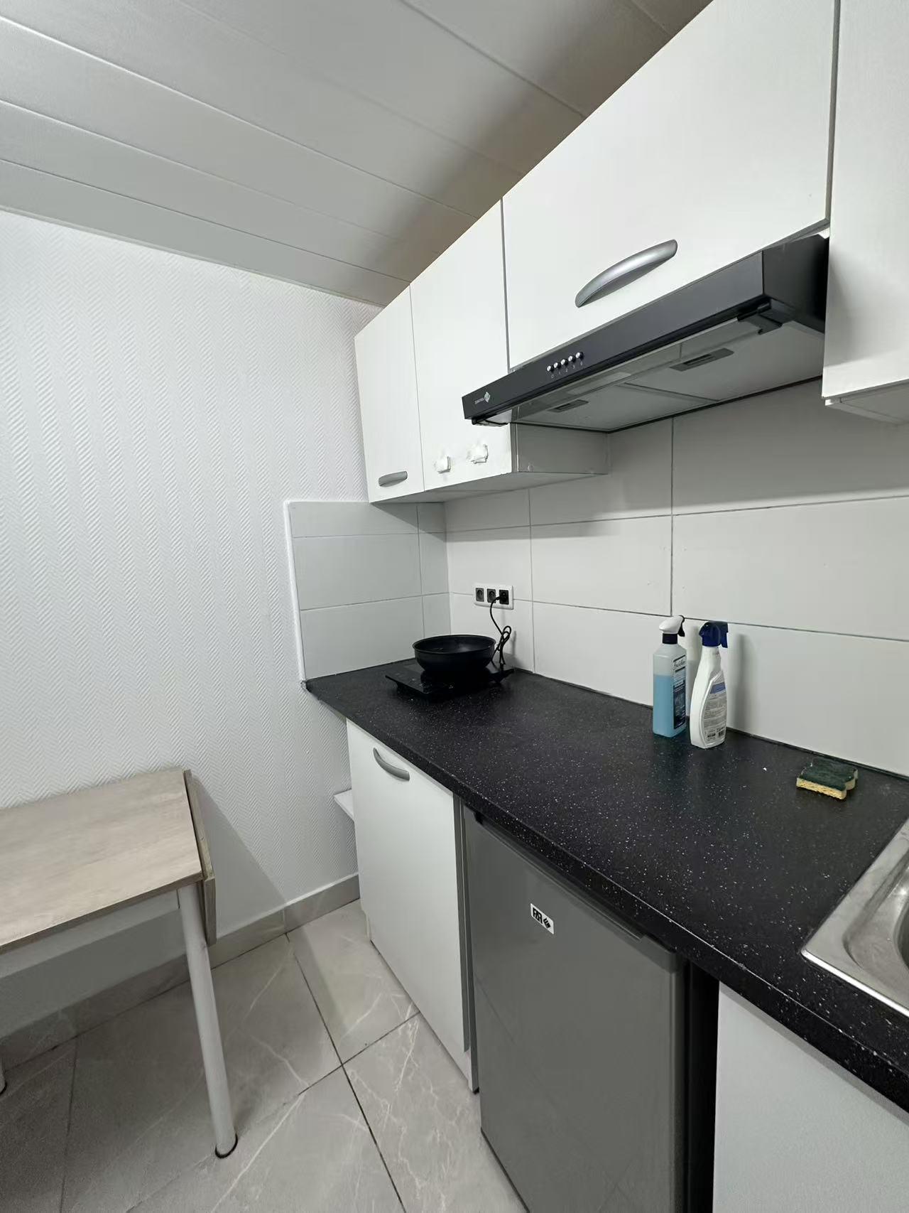 Villejuif 94区·15平·studio·有家具[法国巴黎租房]