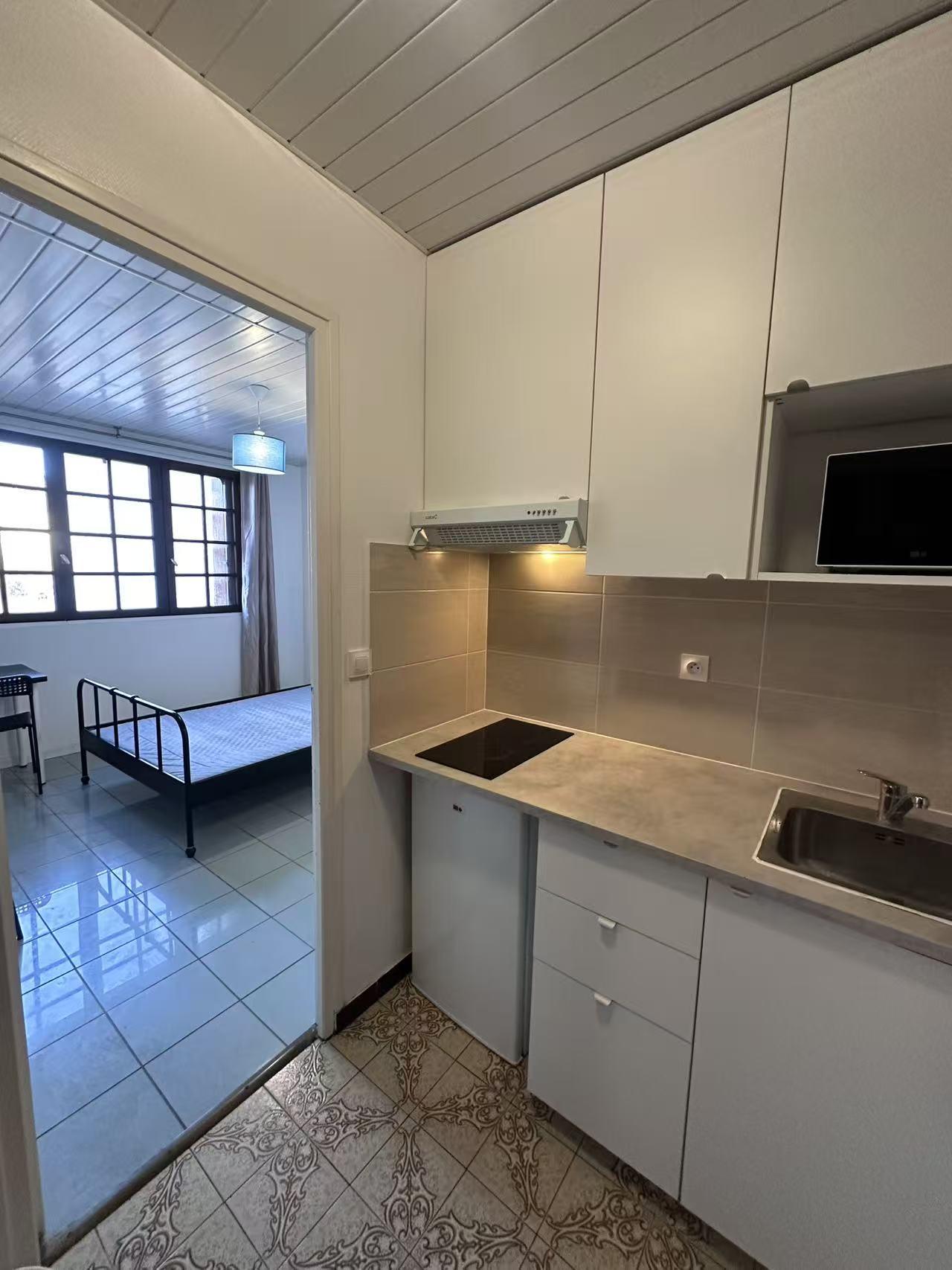 Villejuif 94区·14平·studio·家具齐全·仅长租[法国巴黎租房]