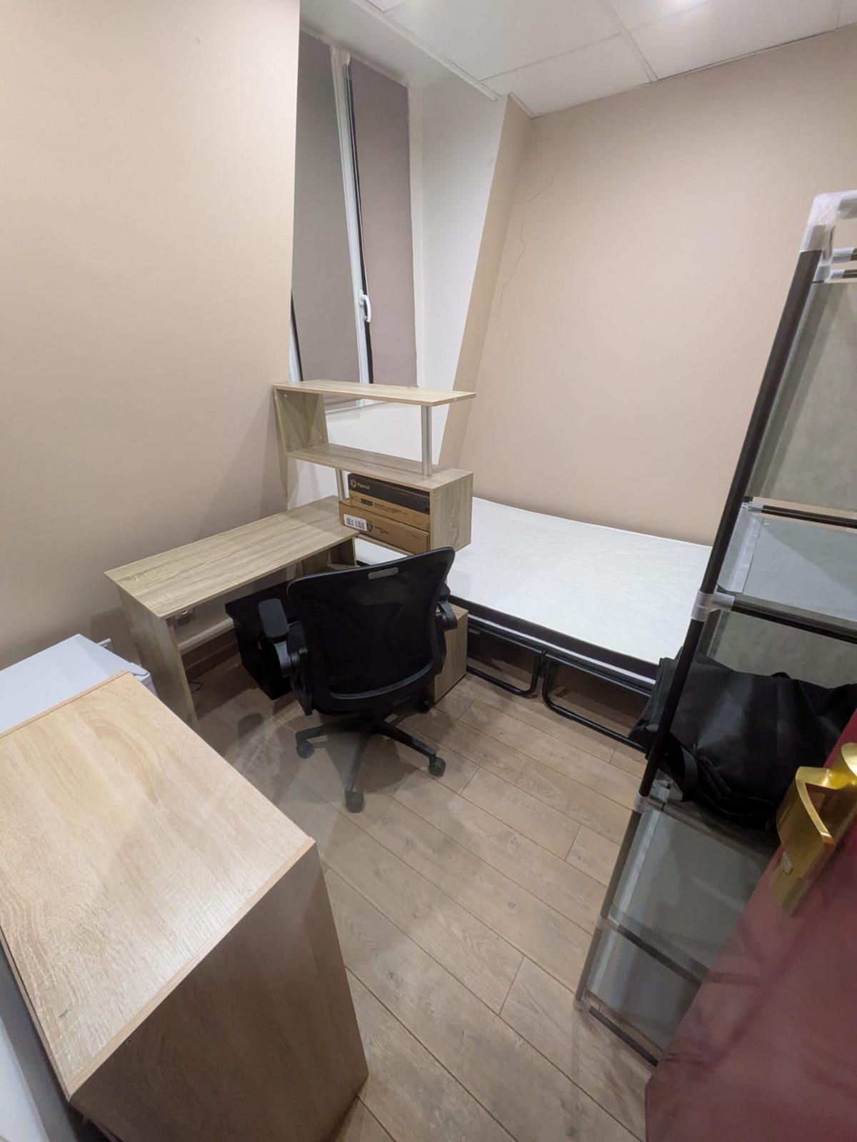 PARIS 2e·15m²·F1··A long terme uniquement[Location à Paris France]