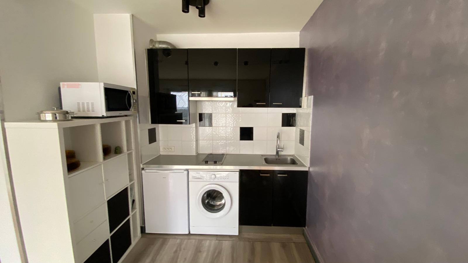 PARIS 16지역·42m²·아파트·가구[프랑스 부동산,프랑스 아파트 매매,파리 집 구하기,프랑스 임대 부동산,프랑스 부동산 투자,프랑스 아파트 임대 방법,파리 집 계약 절차,프랑스 부동산 세금 정보,프랑스 부동산 중개인 추천,프랑스 주택 임대 시세,프랑스 주택 관리 서비스,프랑스 아파트 월세,프랑스 단기 임대,파리 집 임대,프랑스 월세 계약,프랑스 월세 시세,파리 임대 집 추천,프랑스 임대,프랑스 월세 ,프랑스 부동산 임대 서비스,프랑스 부동산 중개,프랑스 부동산 에이전시,파리 부동산 중개인,프랑스 부동산 매물,파리 부동산 에이전시 추천,파리 현지 부동산 상담,파리 부동산 거래 대행,프랑스 부동산 시세 조회,프랑스 부동산 서비스,파리 부동산 에이전시,프랑스 부동산 전문가,프랑스 부동산 거래 팁,프랑스 주택 중개 플랫폼,파리 유학생 ,프랑스 유학 집 구하기,파리 학생 기숙사 임대,프랑스 유학생 월세 아파트,프랑스 유학 임대 계약,파리 유학 생활 집 구하기,프랑스 유학생 쉐어하우스,프랑스 가족용 주택 매매,파리 가족 아파트 임대,프랑스 어린이 학교 근처 집,프랑스 이민 주택 ,맞춤형 부동산 서비스,파리 단기 임대 아파트,프랑스 출장용 주택,파리 월 단위 임대]