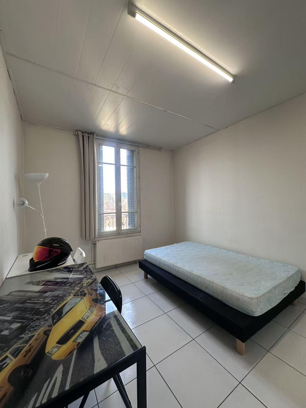 Villejuif 94e·13m²·studio·With furniture[Paris Rental]