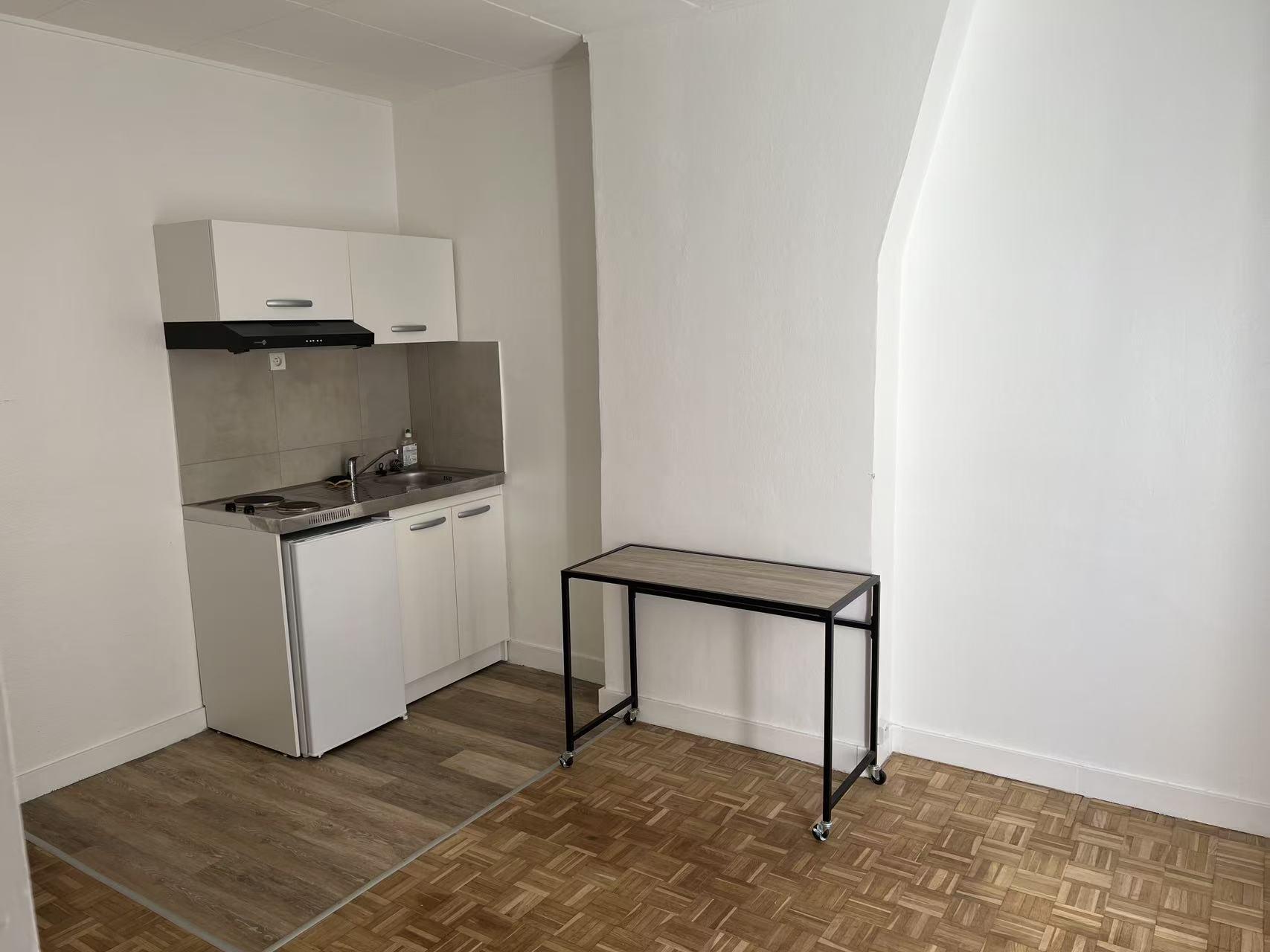 PARIS 10지역·33m²·아파트·가구[프랑스 부동산,프랑스 아파트 매매,파리 집 구하기,프랑스 임대 부동산,프랑스 부동산 투자,프랑스 아파트 임대 방법,파리 집 계약 절차,프랑스 부동산 세금 정보,프랑스 부동산 중개인 추천,프랑스 주택 임대 시세,프랑스 주택 관리 서비스,프랑스 아파트 월세,프랑스 단기 임대,파리 집 임대,프랑스 월세 계약,프랑스 월세 시세,파리 임대 집 추천,프랑스 임대,프랑스 월세 ,프랑스 부동산 임대 서비스,프랑스 부동산 중개,프랑스 부동산 에이전시,파리 부동산 중개인,프랑스 부동산 매물,파리 부동산 에이전시 추천,파리 현지 부동산 상담,파리 부동산 거래 대행,프랑스 부동산 시세 조회,프랑스 부동산 서비스,파리 부동산 에이전시,프랑스 부동산 전문가,프랑스 부동산 거래 팁,프랑스 주택 중개 플랫폼,파리 유학생 ,프랑스 유학 집 구하기,파리 학생 기숙사 임대,프랑스 유학생 월세 아파트,프랑스 유학 임대 계약,파리 유학 생활 집 구하기,프랑스 유학생 쉐어하우스,프랑스 가족용 주택 매매,파리 가족 아파트 임대,프랑스 어린이 학교 근처 집,프랑스 이민 주택 ,맞춤형 부동산 서비스,파리 단기 임대 아파트,프랑스 출장용 주택,파리 월 단위 임대]