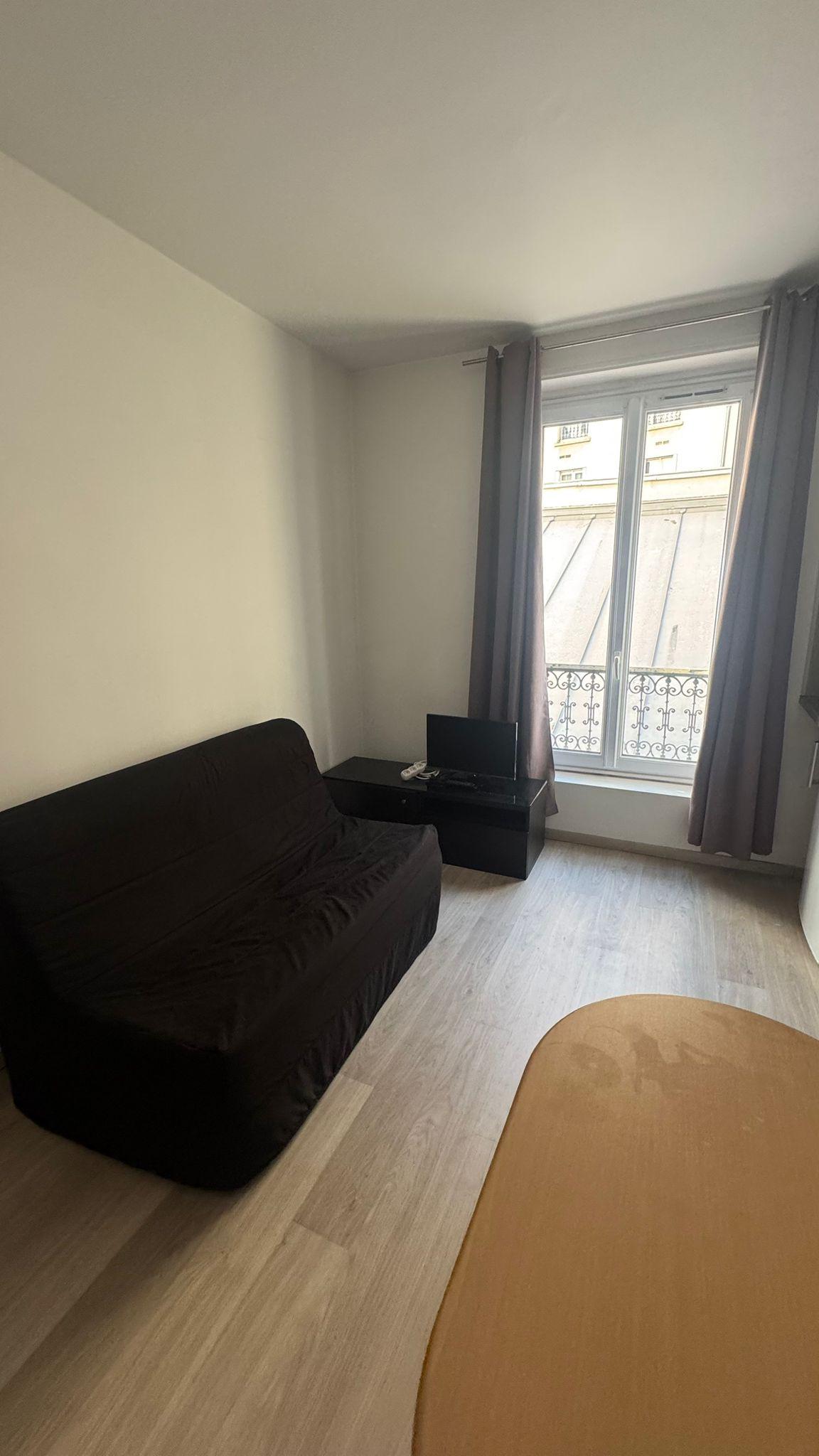 PARIS 10e·15m²·apartment·With furniture[Paris Rental]