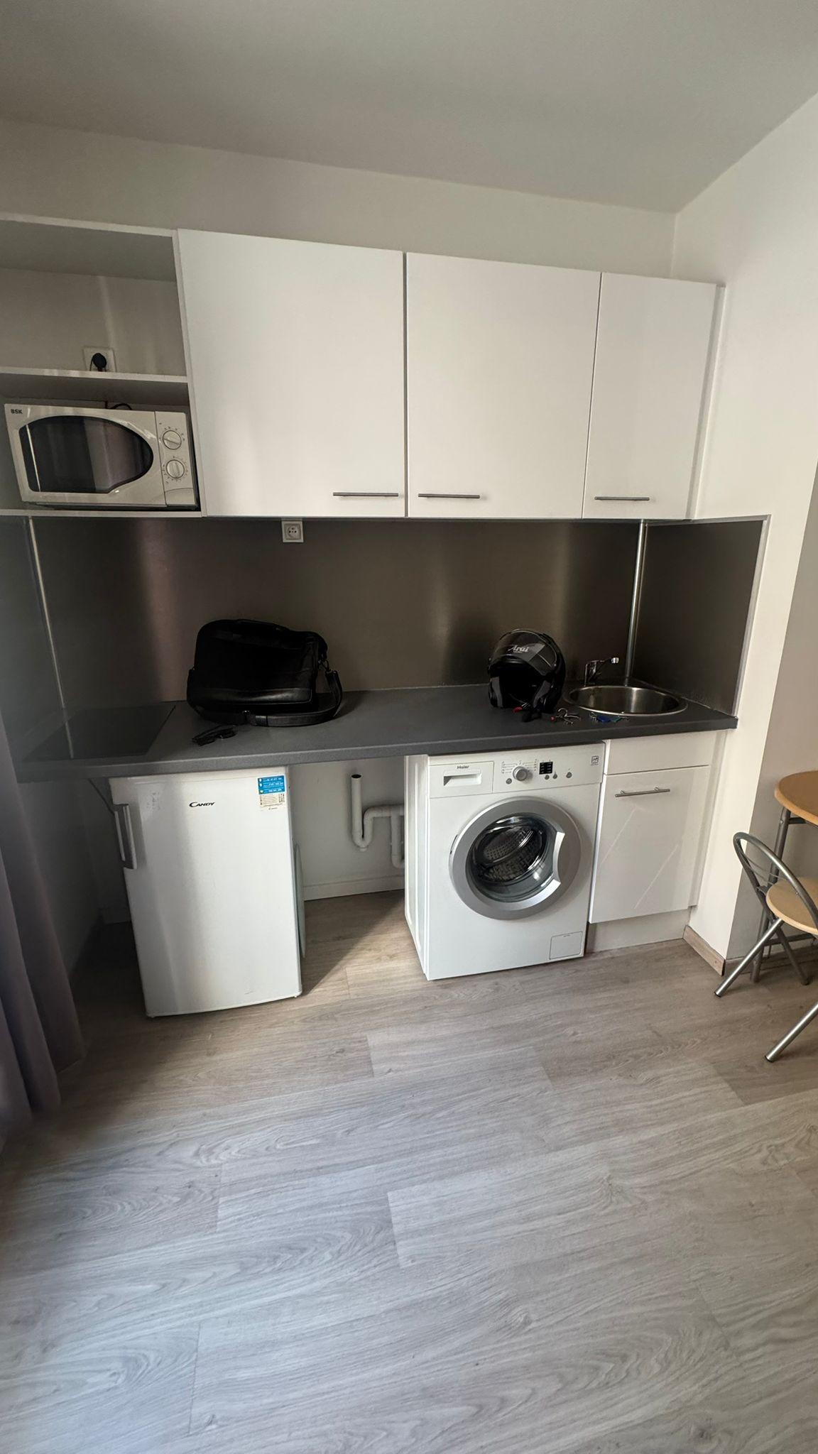 PARIS 10e·15m²·apartment·With furniture[Paris Rental]