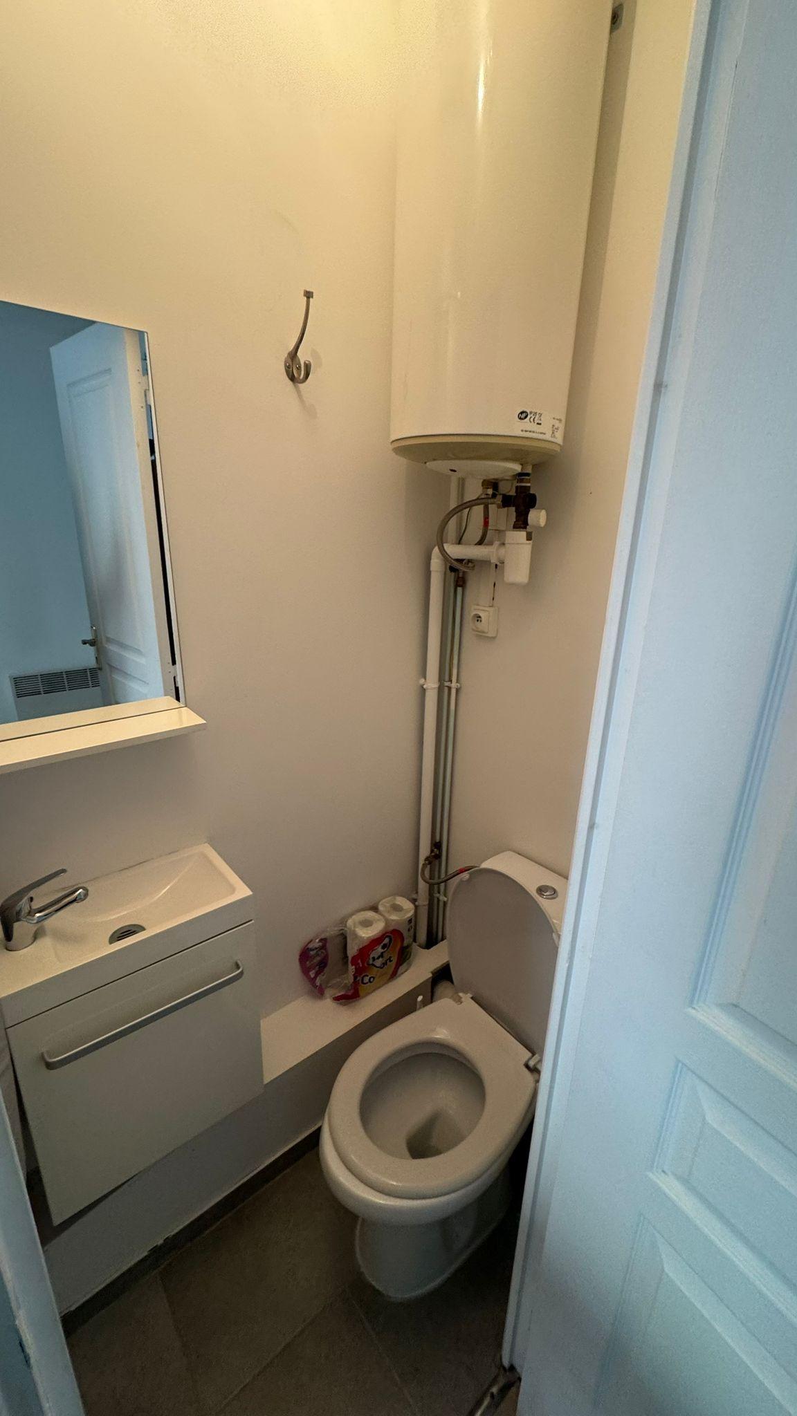 PARIS 10e·15m²·apartment·With furniture[Paris Rental]