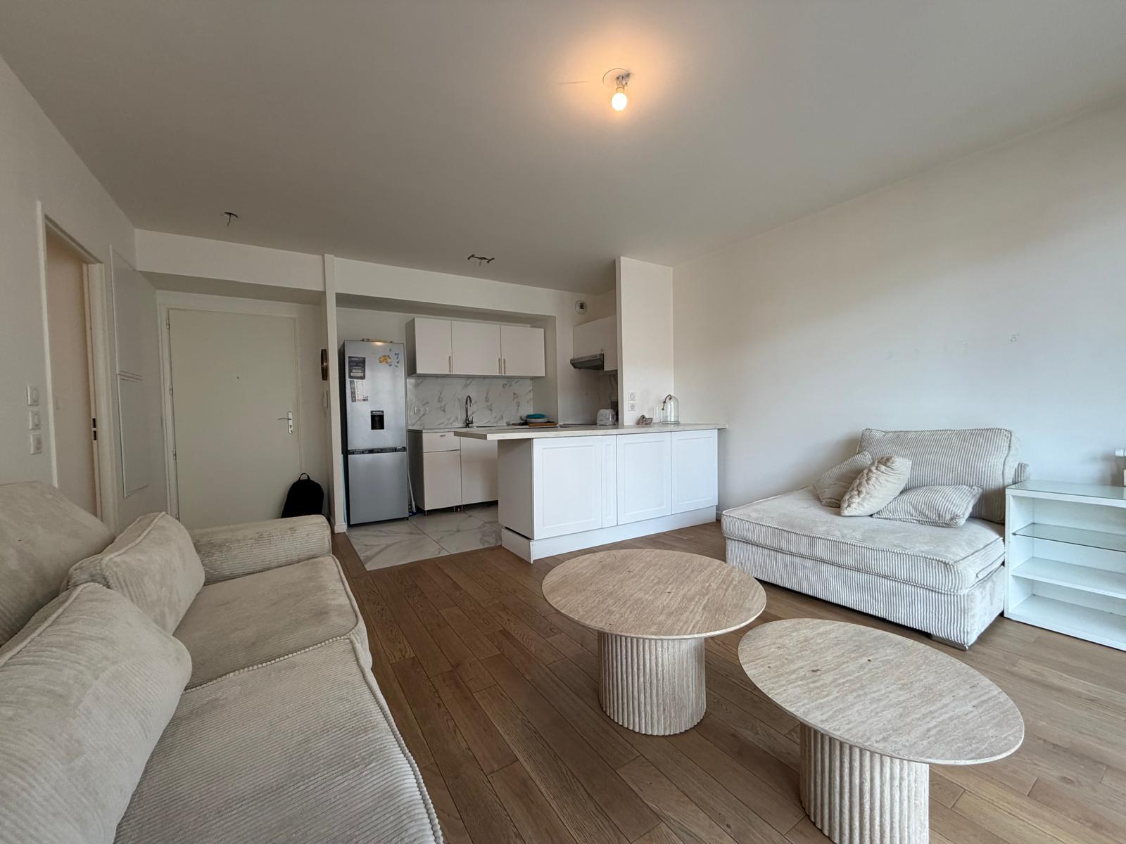 Clichy 92지역·60m²·3P·아파트·가구·장기[프랑스 부동산,프랑스 아파트 매매,파리 집 구하기,프랑스 임대 부동산,프랑스 부동산 투자,프랑스 아파트 임대 방법,파리 집 계약 절차,프랑스 부동산 세금 정보,프랑스 부동산 중개인 추천,프랑스 주택 임대 시세,프랑스 주택 관리 서비스,프랑스 아파트 월세,프랑스 단기 임대,파리 집 임대,프랑스 월세 계약,프랑스 월세 시세,파리 임대 집 추천,프랑스 임대,프랑스 월세 ,프랑스 부동산 임대 서비스,프랑스 부동산 중개,프랑스 부동산 에이전시,파리 부동산 중개인,프랑스 부동산 매물,파리 부동산 에이전시 추천,파리 현지 부동산 상담,파리 부동산 거래 대행,프랑스 부동산 시세 조회,프랑스 부동산 서비스,파리 부동산 에이전시,프랑스 부동산 전문가,프랑스 부동산 거래 팁,프랑스 주택 중개 플랫폼,파리 유학생 ,프랑스 유학 집 구하기,파리 학생 기숙사 임대,프랑스 유학생 월세 아파트,프랑스 유학 임대 계약,파리 유학 생활 집 구하기,프랑스 유학생 쉐어하우스,프랑스 가족용 주택 매매,파리 가족 아파트 임대,프랑스 어린이 학교 근처 집,프랑스 이민 주택 ,맞춤형 부동산 서비스,파리 단기 임대 아파트,프랑스 출장용 주택,파리 월 단위 임대]