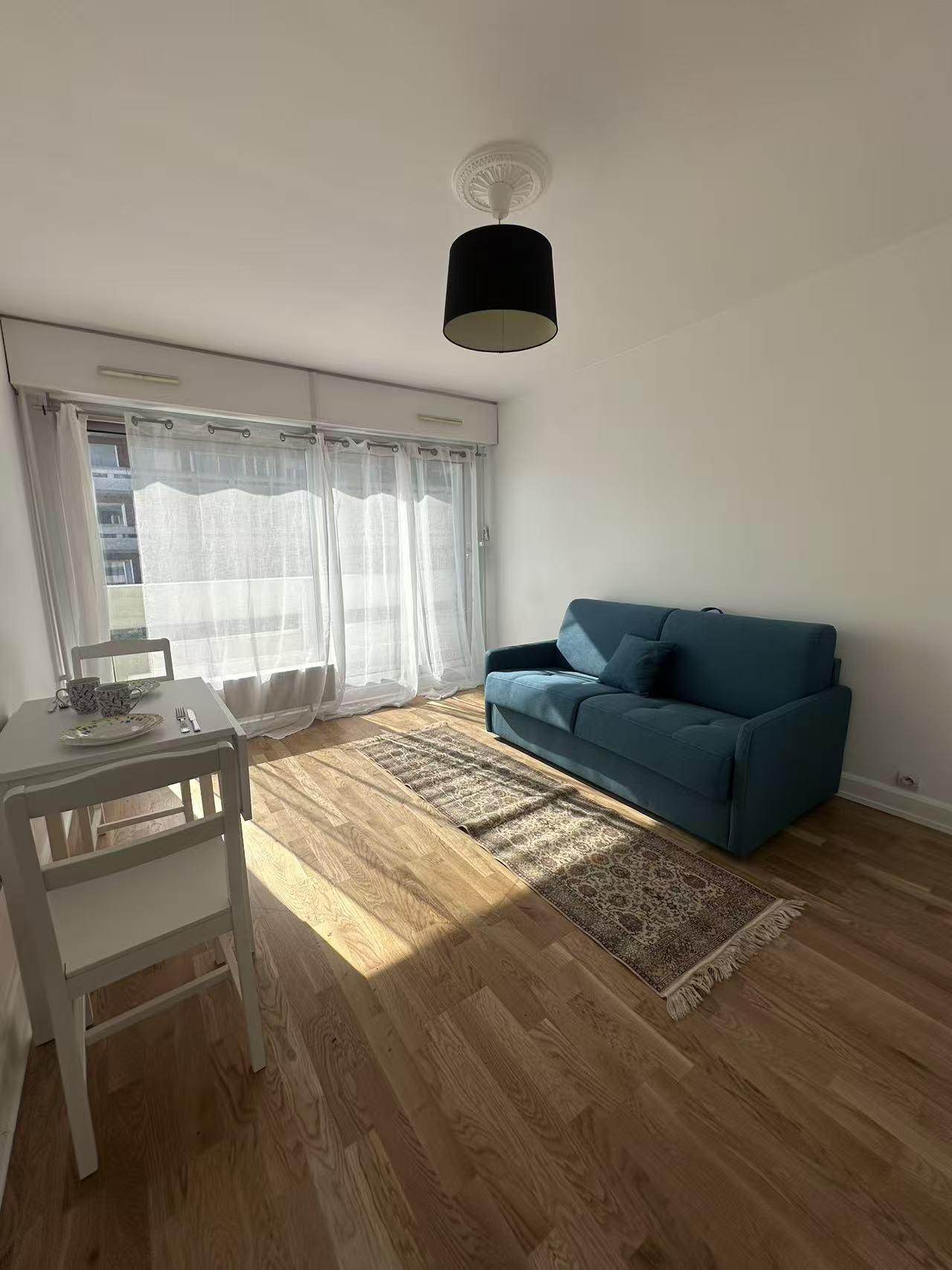 PARIS 11e·25m²·F1··A long terme uniquement[Location à Paris France]