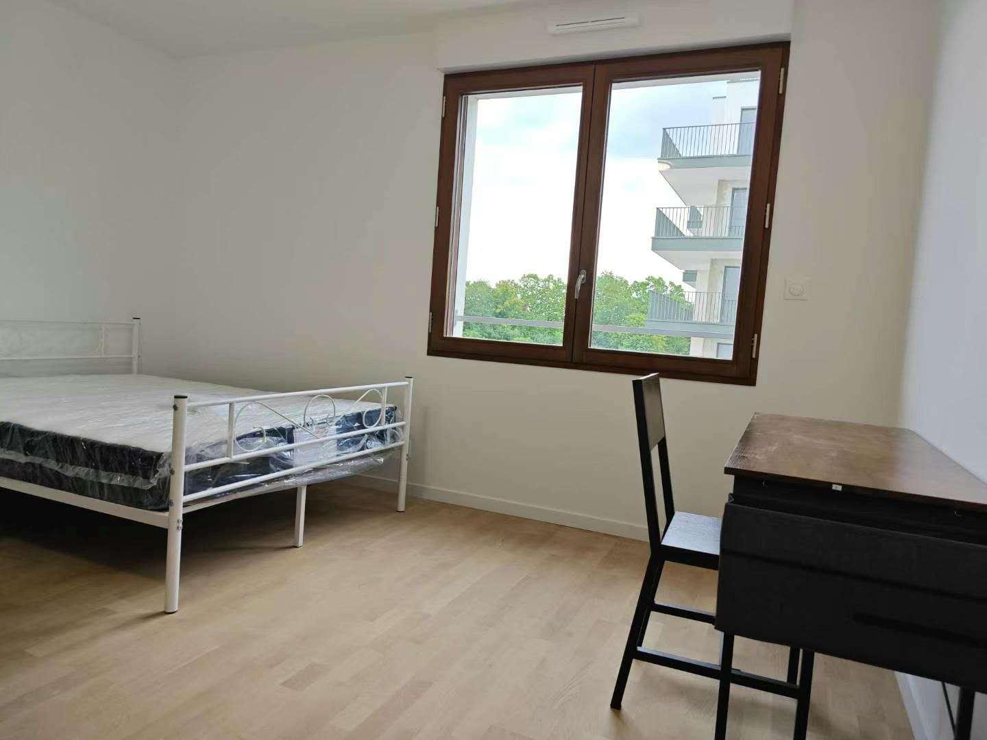 Châtenay-Malabry 92e·12m²·F1··A long terme uniquement[Location à Paris France]