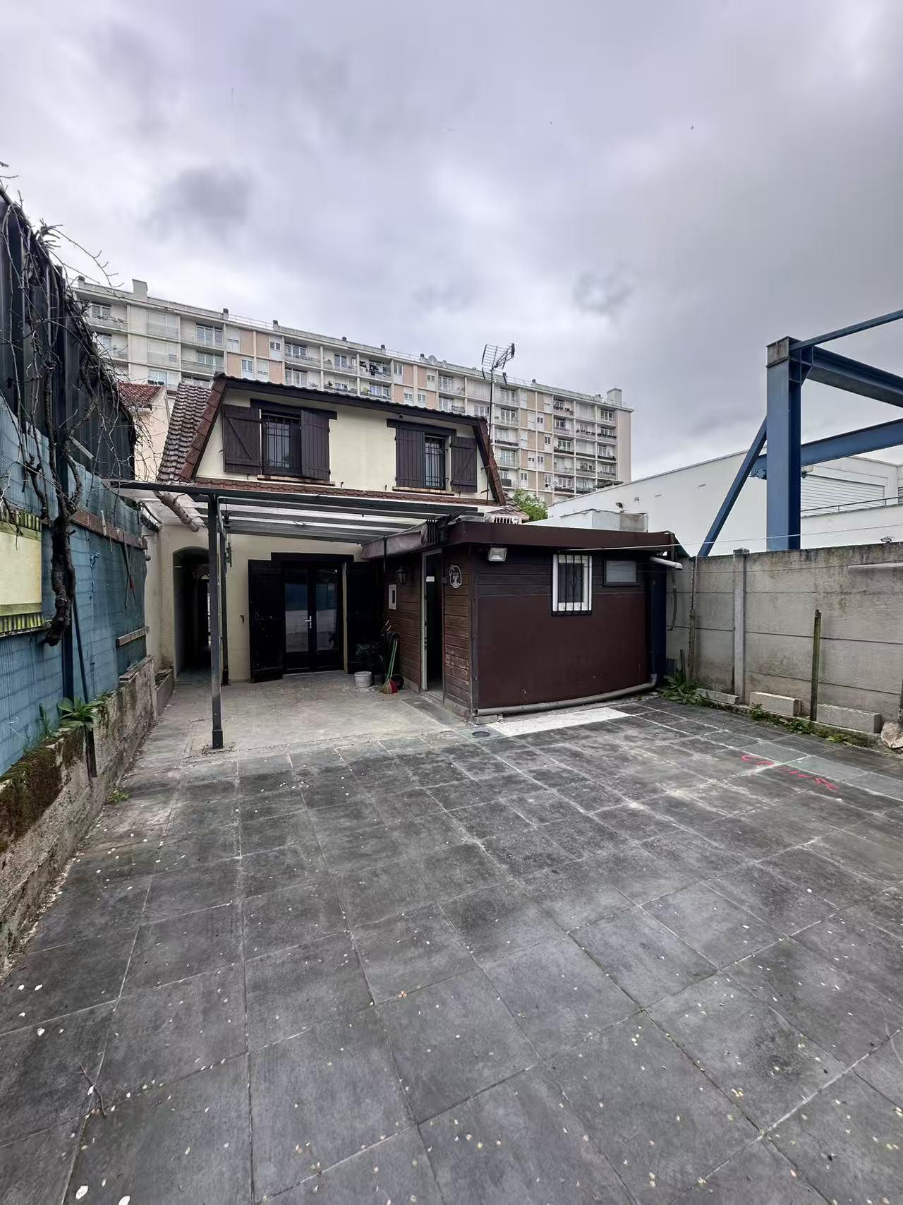 Vitry-sur-Seine 94지역·107m²·빌라·가구 없음[프랑스 부동산,프랑스 아파트 매매,파리 집 구하기,프랑스 임대 부동산,프랑스 부동산 투자,프랑스 아파트 임대 방법,파리 집 계약 절차,프랑스 부동산 세금 정보,프랑스 부동산 중개인 추천,프랑스 주택 임대 시세,프랑스 주택 관리 서비스,프랑스 아파트 월세,프랑스 단기 임대,파리 집 임대,프랑스 월세 계약,프랑스 월세 시세,파리 임대 집 추천,프랑스 임대,프랑스 월세 ,프랑스 부동산 임대 서비스,프랑스 부동산 중개,프랑스 부동산 에이전시,파리 부동산 중개인,프랑스 부동산 매물,파리 부동산 에이전시 추천,파리 현지 부동산 상담,파리 부동산 거래 대행,프랑스 부동산 시세 조회,프랑스 부동산 서비스,파리 부동산 에이전시,프랑스 부동산 전문가,프랑스 부동산 거래 팁,프랑스 주택 중개 플랫폼,파리 유학생 ,프랑스 유학 집 구하기,파리 학생 기숙사 임대,프랑스 유학생 월세 아파트,프랑스 유학 임대 계약,파리 유학 생활 집 구하기,프랑스 유학생 쉐어하우스,프랑스 가족용 주택 매매,파리 가족 아파트 임대,프랑스 어린이 학교 근처 집,프랑스 이민 주택 ,맞춤형 부동산 서비스,파리 단기 임대 아파트,프랑스 출장용 주택,파리 월 단위 임대]