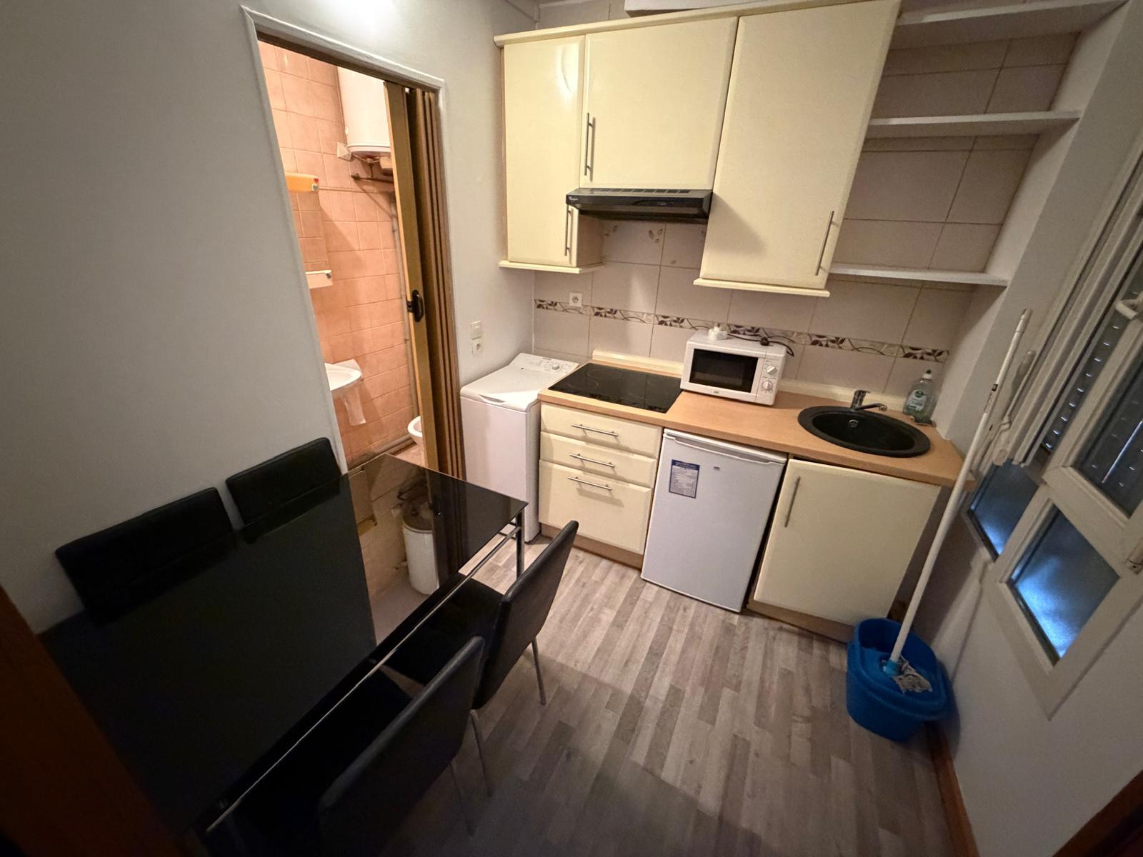 PARIS 18지역·20m²·studio·아파트·가구·장기[프랑스 부동산,프랑스 아파트 매매,파리 집 구하기,프랑스 임대 부동산,프랑스 부동산 투자,프랑스 아파트 임대 방법,파리 집 계약 절차,프랑스 부동산 세금 정보,프랑스 부동산 중개인 추천,프랑스 주택 임대 시세,프랑스 주택 관리 서비스,프랑스 아파트 월세,프랑스 단기 임대,파리 집 임대,프랑스 월세 계약,프랑스 월세 시세,파리 임대 집 추천,프랑스 임대,프랑스 월세 ,프랑스 부동산 임대 서비스,프랑스 부동산 중개,프랑스 부동산 에이전시,파리 부동산 중개인,프랑스 부동산 매물,파리 부동산 에이전시 추천,파리 현지 부동산 상담,파리 부동산 거래 대행,프랑스 부동산 시세 조회,프랑스 부동산 서비스,파리 부동산 에이전시,프랑스 부동산 전문가,프랑스 부동산 거래 팁,프랑스 주택 중개 플랫폼,파리 유학생 ,프랑스 유학 집 구하기,파리 학생 기숙사 임대,프랑스 유학생 월세 아파트,프랑스 유학 임대 계약,파리 유학 생활 집 구하기,프랑스 유학생 쉐어하우스,프랑스 가족용 주택 매매,파리 가족 아파트 임대,프랑스 어린이 학교 근처 집,프랑스 이민 주택 ,맞춤형 부동산 서비스,파리 단기 임대 아파트,프랑스 출장용 주택,파리 월 단위 임대]