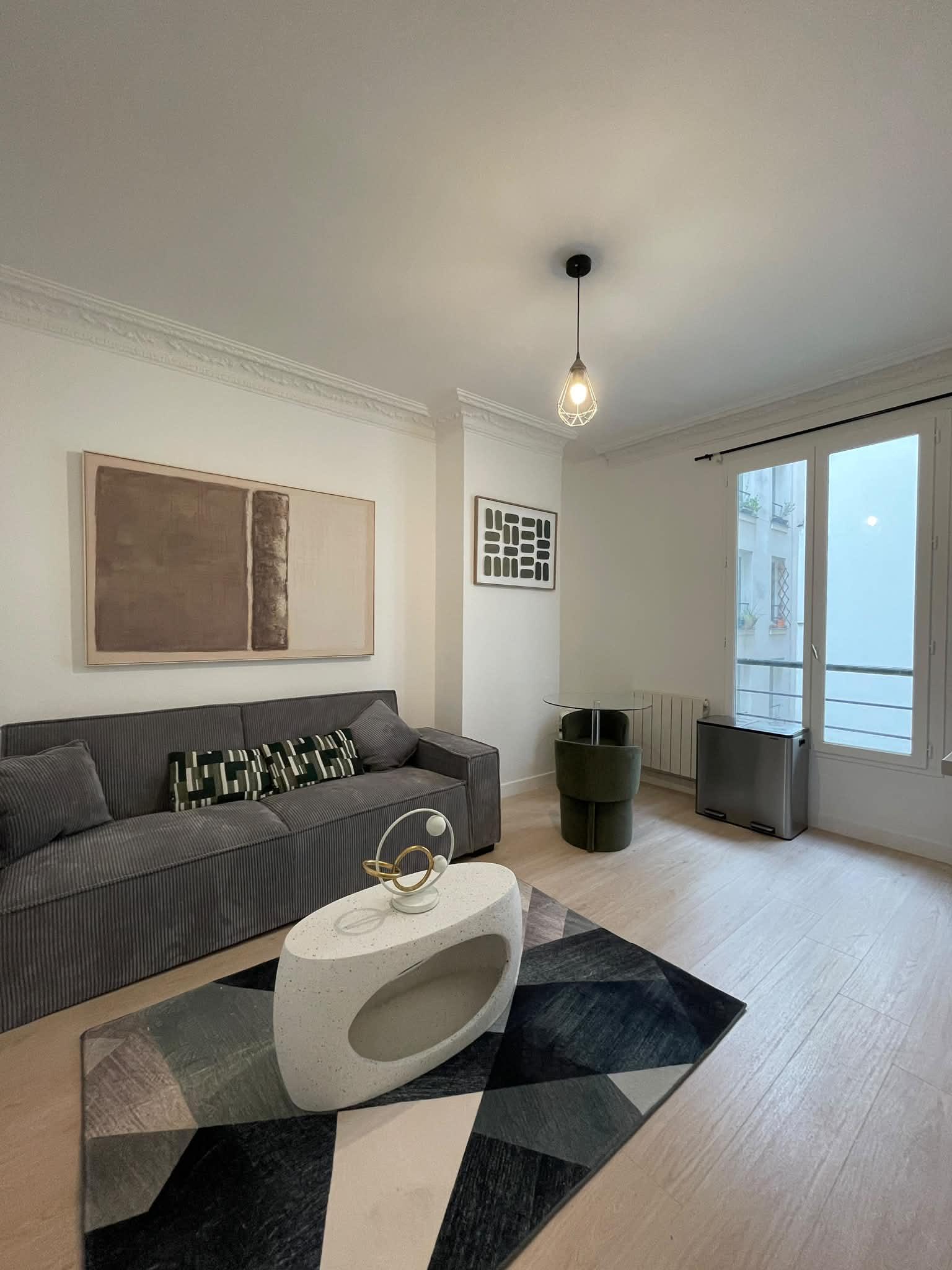PARIS 18e·23m²·F1·Studio·With furniture[Paris Rental]