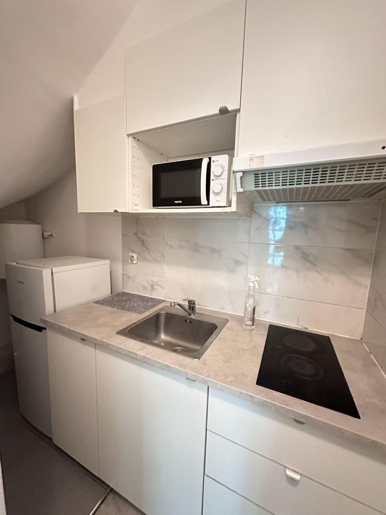 Villejuif 94지역·17m²·studio·가구[프랑스 부동산,프랑스 아파트 매매,파리 집 구하기,프랑스 임대 부동산,프랑스 부동산 투자,프랑스 아파트 임대 방법,파리 집 계약 절차,프랑스 부동산 세금 정보,프랑스 부동산 중개인 추천,프랑스 주택 임대 시세,프랑스 주택 관리 서비스,프랑스 아파트 월세,프랑스 단기 임대,파리 집 임대,프랑스 월세 계약,프랑스 월세 시세,파리 임대 집 추천,프랑스 임대,프랑스 월세 ,프랑스 부동산 임대 서비스,프랑스 부동산 중개,프랑스 부동산 에이전시,파리 부동산 중개인,프랑스 부동산 매물,파리 부동산 에이전시 추천,파리 현지 부동산 상담,파리 부동산 거래 대행,프랑스 부동산 시세 조회,프랑스 부동산 서비스,파리 부동산 에이전시,프랑스 부동산 전문가,프랑스 부동산 거래 팁,프랑스 주택 중개 플랫폼,파리 유학생 ,프랑스 유학 집 구하기,파리 학생 기숙사 임대,프랑스 유학생 월세 아파트,프랑스 유학 임대 계약,파리 유학 생활 집 구하기,프랑스 유학생 쉐어하우스,프랑스 가족용 주택 매매,파리 가족 아파트 임대,프랑스 어린이 학교 근처 집,프랑스 이민 주택 ,맞춤형 부동산 서비스,파리 단기 임대 아파트,프랑스 출장용 주택,파리 월 단위 임대]