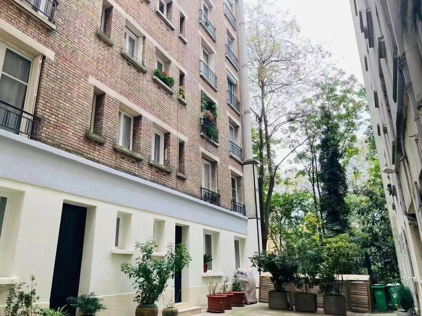 PARIS 15지역·23m²·studio·가구[프랑스 부동산,프랑스 아파트 매매,파리 집 구하기,프랑스 임대 부동산,프랑스 부동산 투자,프랑스 아파트 임대 방법,파리 집 계약 절차,프랑스 부동산 세금 정보,프랑스 부동산 중개인 추천,프랑스 주택 임대 시세,프랑스 주택 관리 서비스,프랑스 아파트 월세,프랑스 단기 임대,파리 집 임대,프랑스 월세 계약,프랑스 월세 시세,파리 임대 집 추천,프랑스 임대,프랑스 월세 ,프랑스 부동산 임대 서비스,프랑스 부동산 중개,프랑스 부동산 에이전시,파리 부동산 중개인,프랑스 부동산 매물,파리 부동산 에이전시 추천,파리 현지 부동산 상담,파리 부동산 거래 대행,프랑스 부동산 시세 조회,프랑스 부동산 서비스,파리 부동산 에이전시,프랑스 부동산 전문가,프랑스 부동산 거래 팁,프랑스 주택 중개 플랫폼,파리 유학생 ,프랑스 유학 집 구하기,파리 학생 기숙사 임대,프랑스 유학생 월세 아파트,프랑스 유학 임대 계약,파리 유학 생활 집 구하기,프랑스 유학생 쉐어하우스,프랑스 가족용 주택 매매,파리 가족 아파트 임대,프랑스 어린이 학교 근처 집,프랑스 이민 주택 ,맞춤형 부동산 서비스,파리 단기 임대 아파트,프랑스 출장용 주택,파리 월 단위 임대]