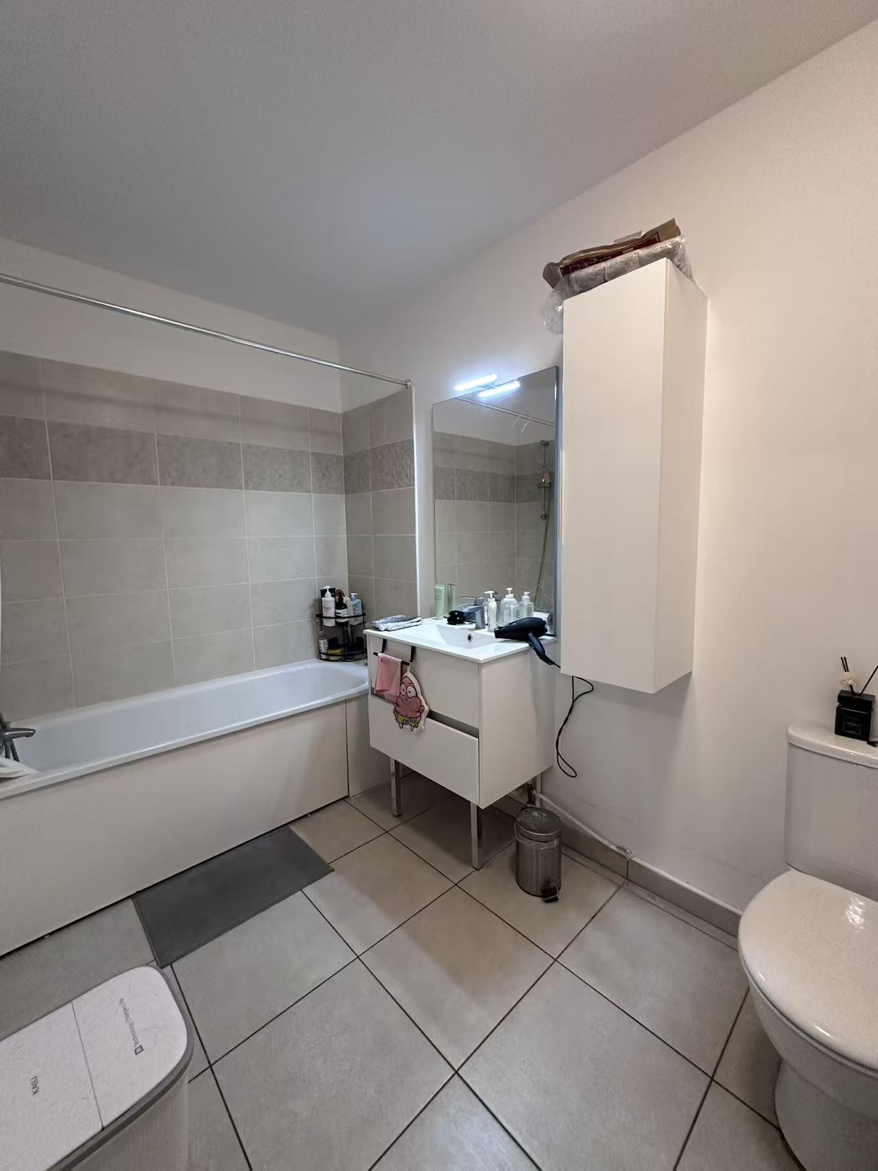 Bagneux 92e·12m²·Separate room in the sharing apartment·With furniture[Paris Rental]