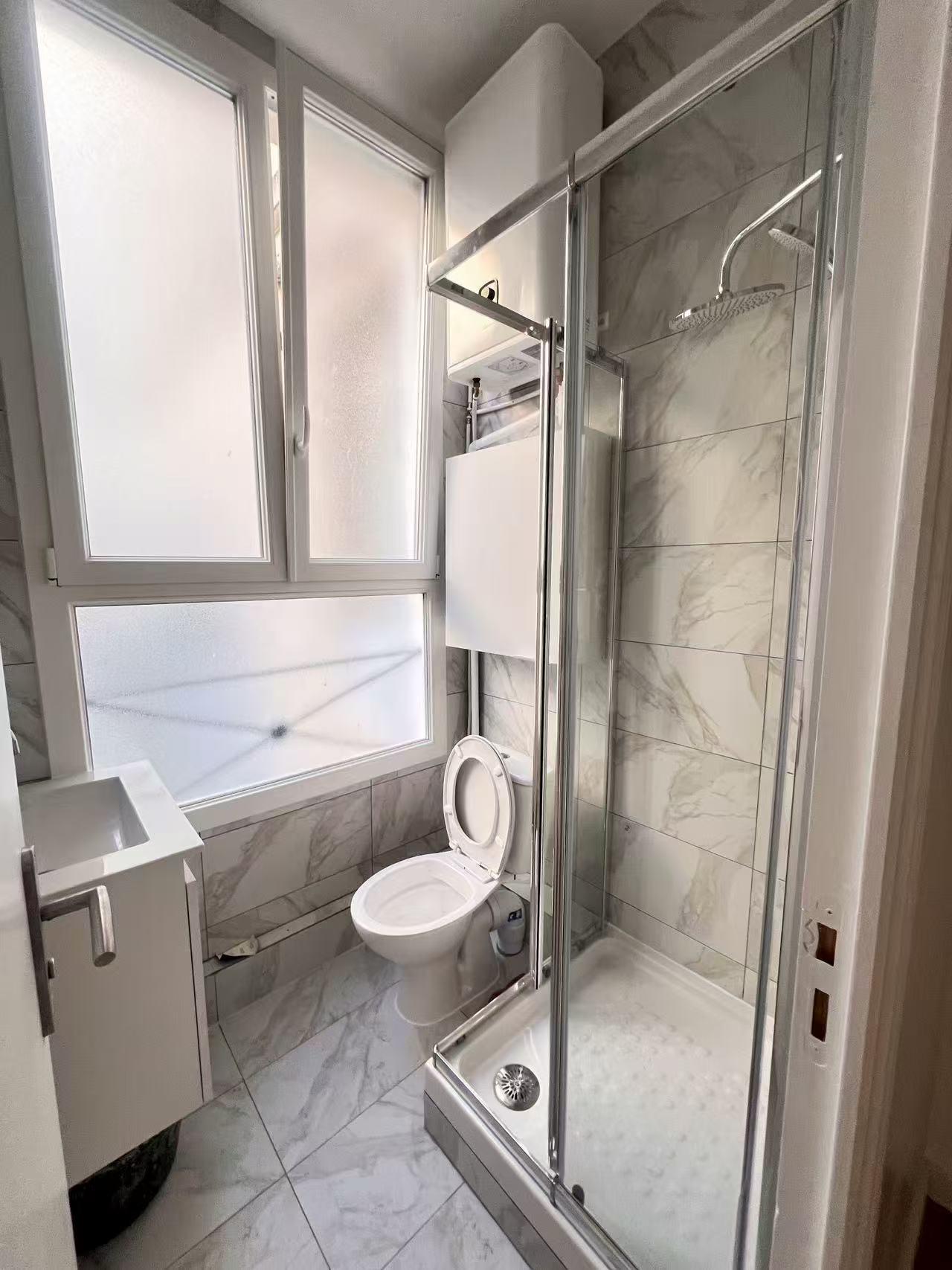 PARIS 15e·16m²·Studio·Meublé[Location à Paris France]