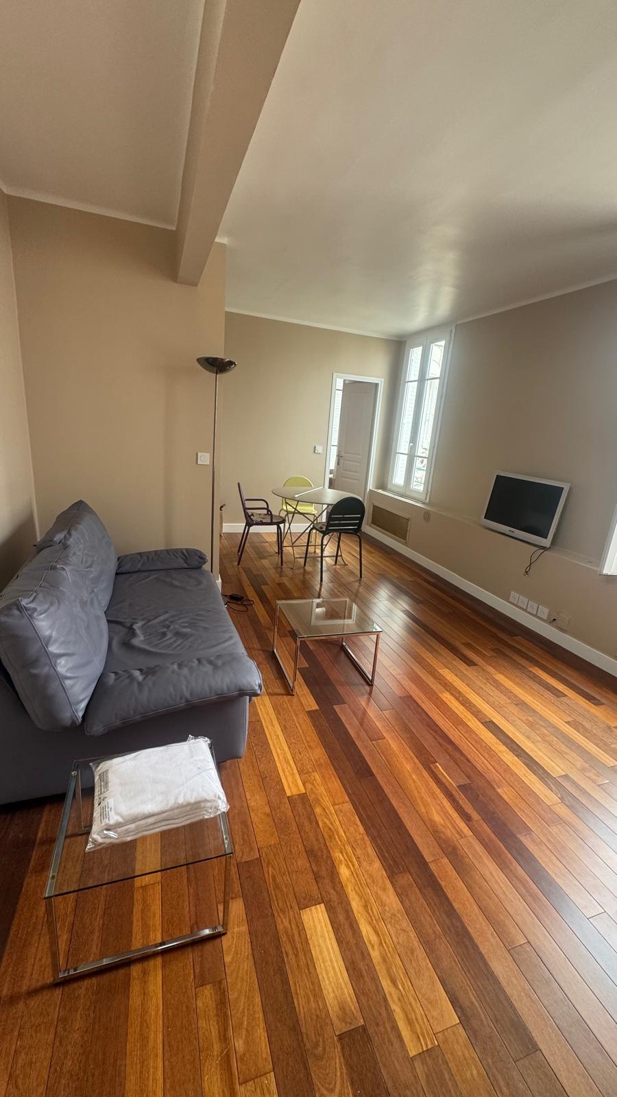 PARIS 7지역·42m²·2P·아파트·가구·장기[프랑스 부동산,프랑스 아파트 매매,파리 집 구하기,프랑스 임대 부동산,프랑스 부동산 투자,프랑스 아파트 임대 방법,파리 집 계약 절차,프랑스 부동산 세금 정보,프랑스 부동산 중개인 추천,프랑스 주택 임대 시세,프랑스 주택 관리 서비스,프랑스 아파트 월세,프랑스 단기 임대,파리 집 임대,프랑스 월세 계약,프랑스 월세 시세,파리 임대 집 추천,프랑스 임대,프랑스 월세 ,프랑스 부동산 임대 서비스,프랑스 부동산 중개,프랑스 부동산 에이전시,파리 부동산 중개인,프랑스 부동산 매물,파리 부동산 에이전시 추천,파리 현지 부동산 상담,파리 부동산 거래 대행,프랑스 부동산 시세 조회,프랑스 부동산 서비스,파리 부동산 에이전시,프랑스 부동산 전문가,프랑스 부동산 거래 팁,프랑스 주택 중개 플랫폼,파리 유학생 ,프랑스 유학 집 구하기,파리 학생 기숙사 임대,프랑스 유학생 월세 아파트,프랑스 유학 임대 계약,파리 유학 생활 집 구하기,프랑스 유학생 쉐어하우스,프랑스 가족용 주택 매매,파리 가족 아파트 임대,프랑스 어린이 학교 근처 집,프랑스 이민 주택 ,맞춤형 부동산 서비스,파리 단기 임대 아파트,프랑스 출장용 주택,파리 월 단위 임대]