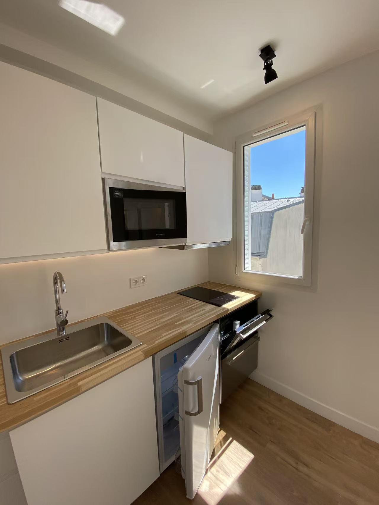 PARIS 20e·30m²·Appartement·Meublé[Location à Paris France]