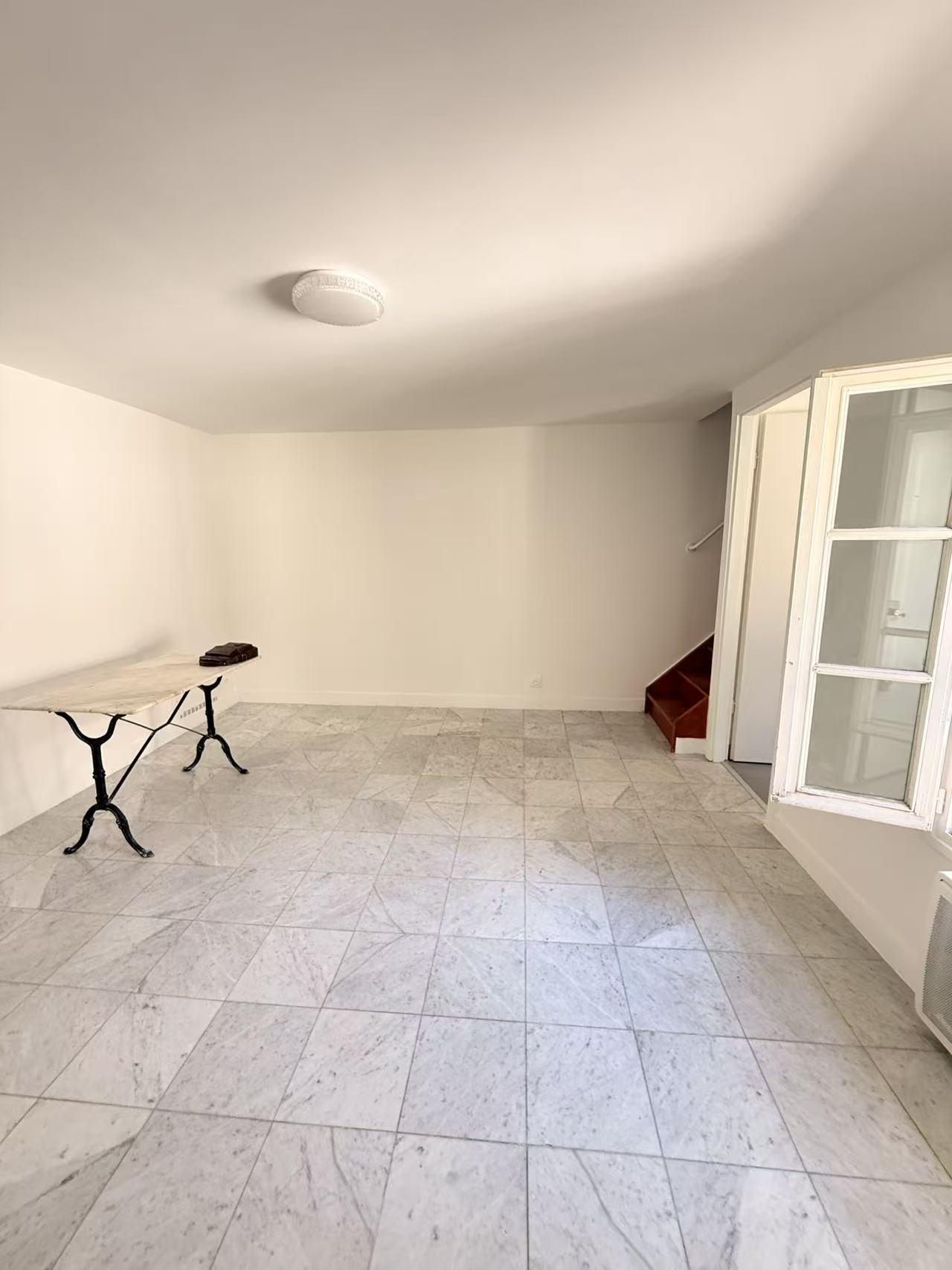 PARIS 4지역·58m²·아파트·가구 없음[프랑스 부동산,프랑스 아파트 매매,파리 집 구하기,프랑스 임대 부동산,프랑스 부동산 투자,프랑스 아파트 임대 방법,파리 집 계약 절차,프랑스 부동산 세금 정보,프랑스 부동산 중개인 추천,프랑스 주택 임대 시세,프랑스 주택 관리 서비스,프랑스 아파트 월세,프랑스 단기 임대,파리 집 임대,프랑스 월세 계약,프랑스 월세 시세,파리 임대 집 추천,프랑스 임대,프랑스 월세 ,프랑스 부동산 임대 서비스,프랑스 부동산 중개,프랑스 부동산 에이전시,파리 부동산 중개인,프랑스 부동산 매물,파리 부동산 에이전시 추천,파리 현지 부동산 상담,파리 부동산 거래 대행,프랑스 부동산 시세 조회,프랑스 부동산 서비스,파리 부동산 에이전시,프랑스 부동산 전문가,프랑스 부동산 거래 팁,프랑스 주택 중개 플랫폼,파리 유학생 ,프랑스 유학 집 구하기,파리 학생 기숙사 임대,프랑스 유학생 월세 아파트,프랑스 유학 임대 계약,파리 유학 생활 집 구하기,프랑스 유학생 쉐어하우스,프랑스 가족용 주택 매매,파리 가족 아파트 임대,프랑스 어린이 학교 근처 집,프랑스 이민 주택 ,맞춤형 부동산 서비스,파리 단기 임대 아파트,프랑스 출장용 주택,파리 월 단위 임대]