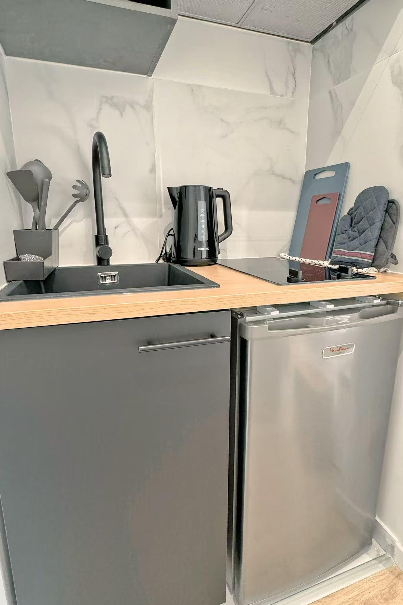 PARIS 15e·18m²·studio·With furniture[Paris Rental]