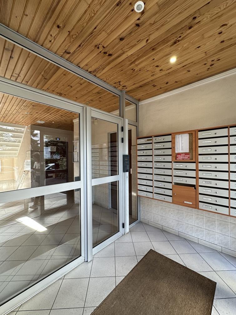 Vanves 92e·10m²·studio·With furniture[Paris Rental]