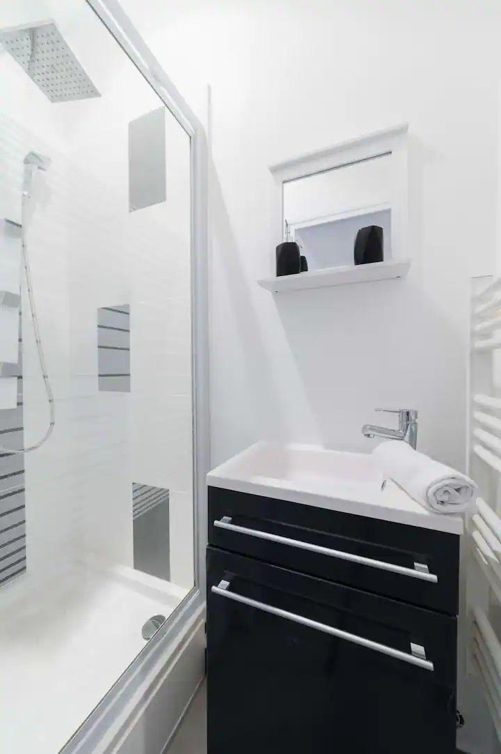 PARIS 18e·21.14m²·studio·With furniture·Long-term only[Paris Rental]