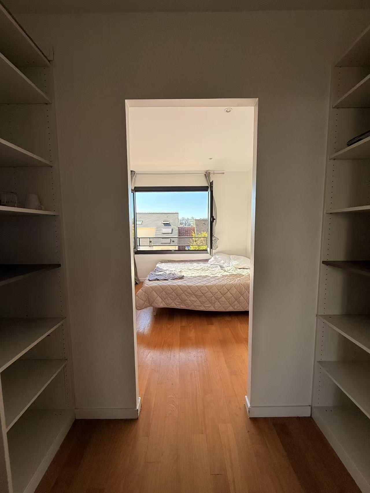 Bagneux (92) · 303 m² · Separate room in the sharing apartment · Furnished[Paris Rental]