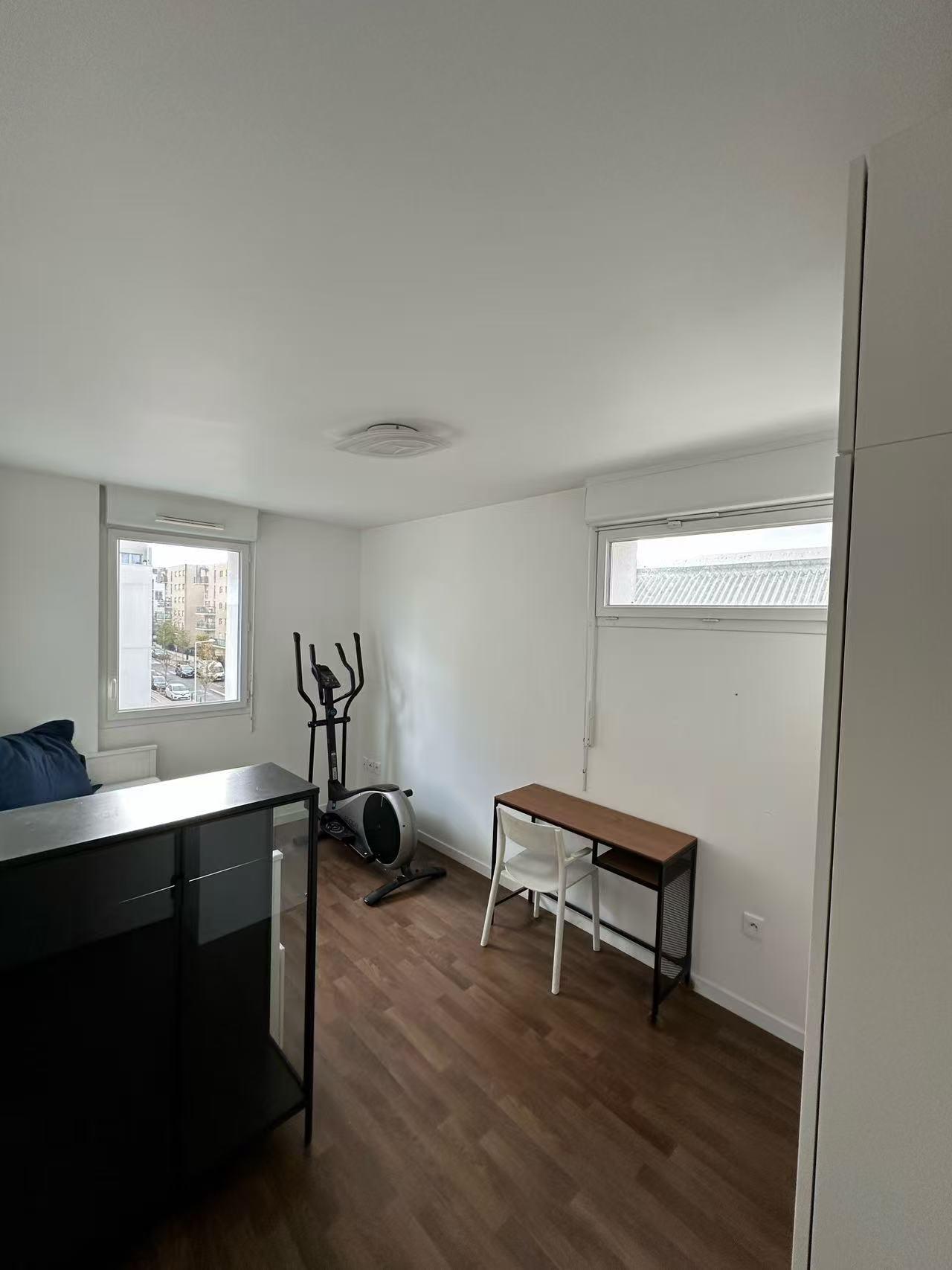 Nanterre 92区·10平·独立房间（合租）·有家具[法国巴黎租房]