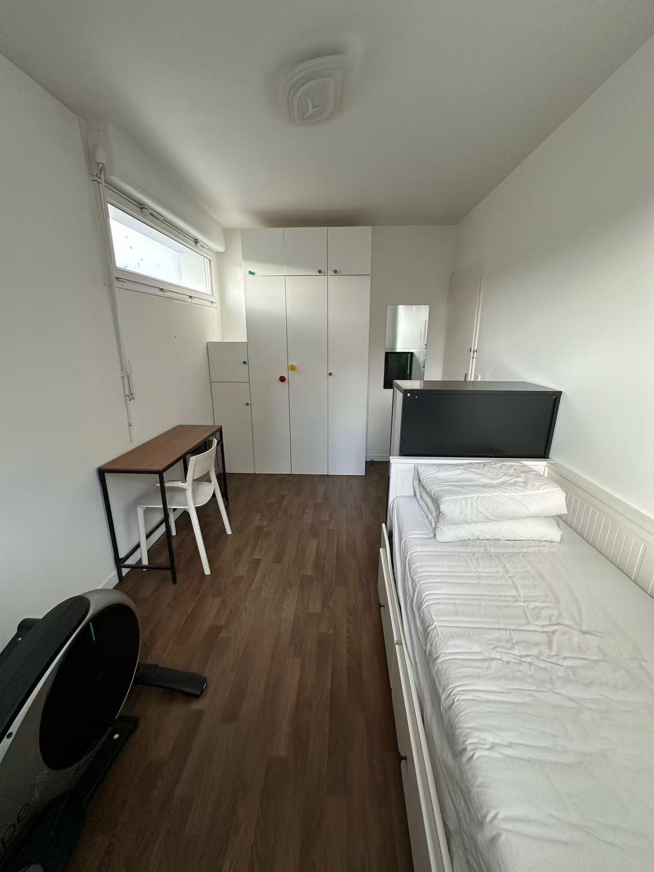 Nanterre 92区·10平·独立房间（合租）·有家具[法国巴黎租房]