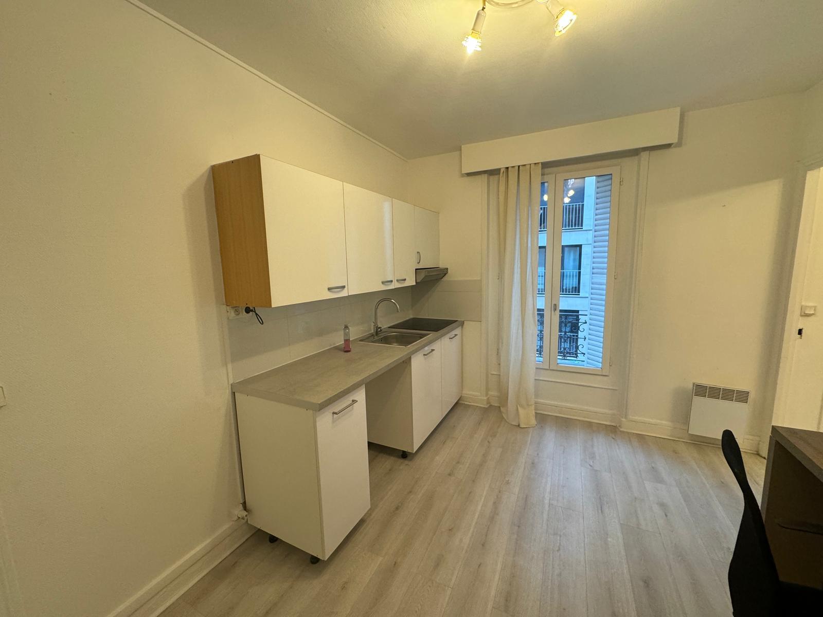 Paris 17e · 29,04 m² · Appartement · Non meublé[Location à Paris France]